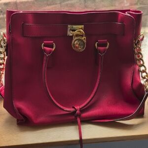 Elegant Burgundy Handbag